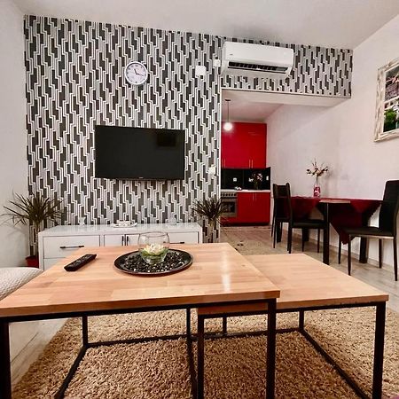 Apartment Adel Мостар Экстерьер фото