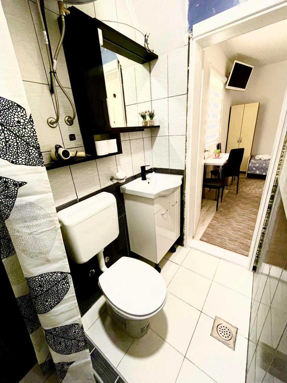 Apartment Adel Мостар Экстерьер фото