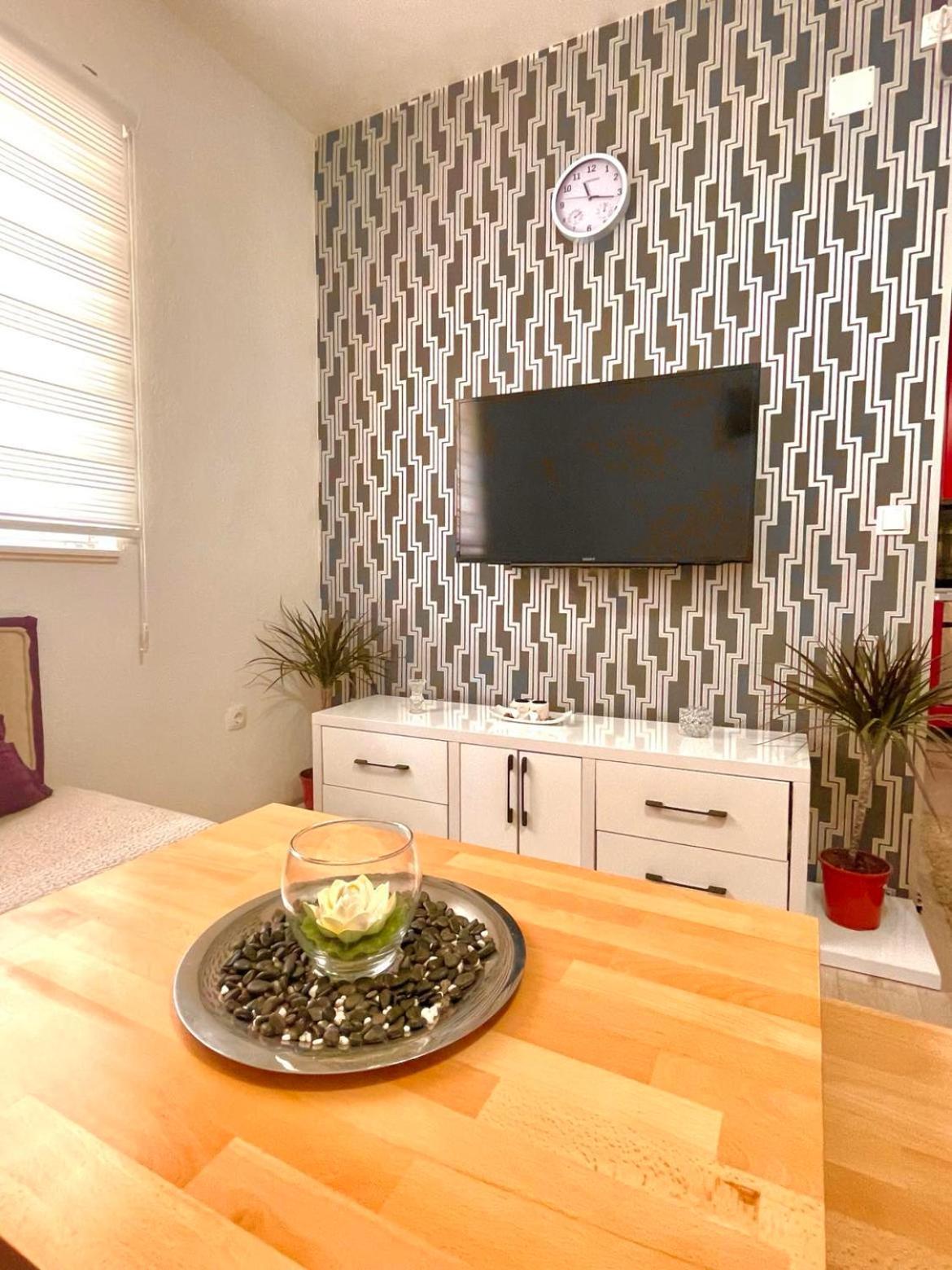 Apartment Adel Мостар Экстерьер фото